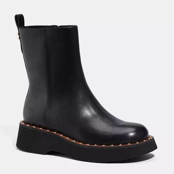 Coach Boots - Picture 1 of 10